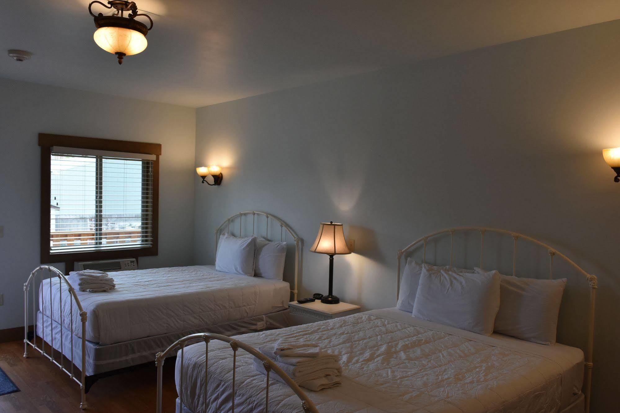 Yellowstone Condos & Suites Gardiner Exteriör bild