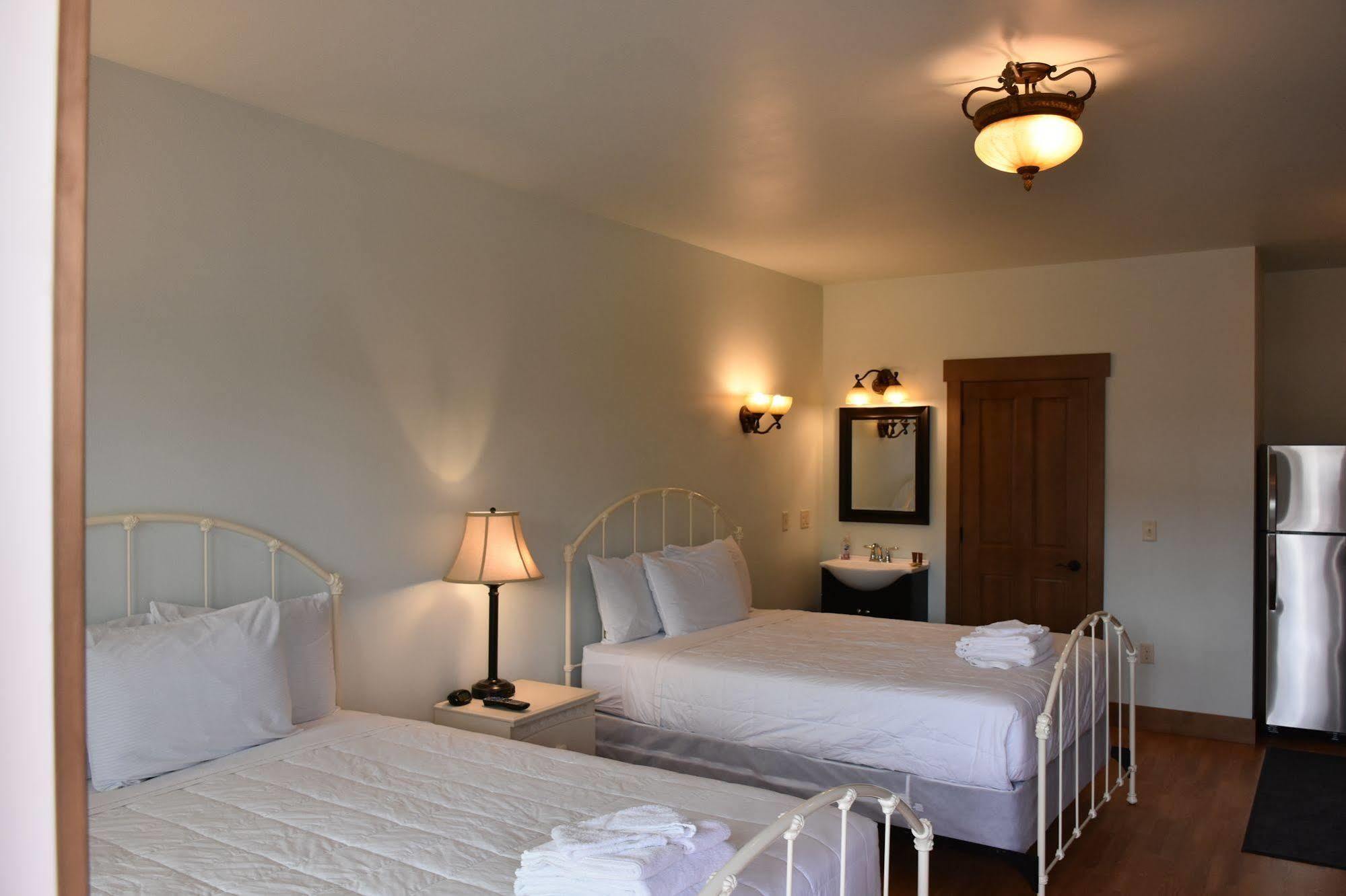 Yellowstone Condos & Suites Gardiner Exteriör bild