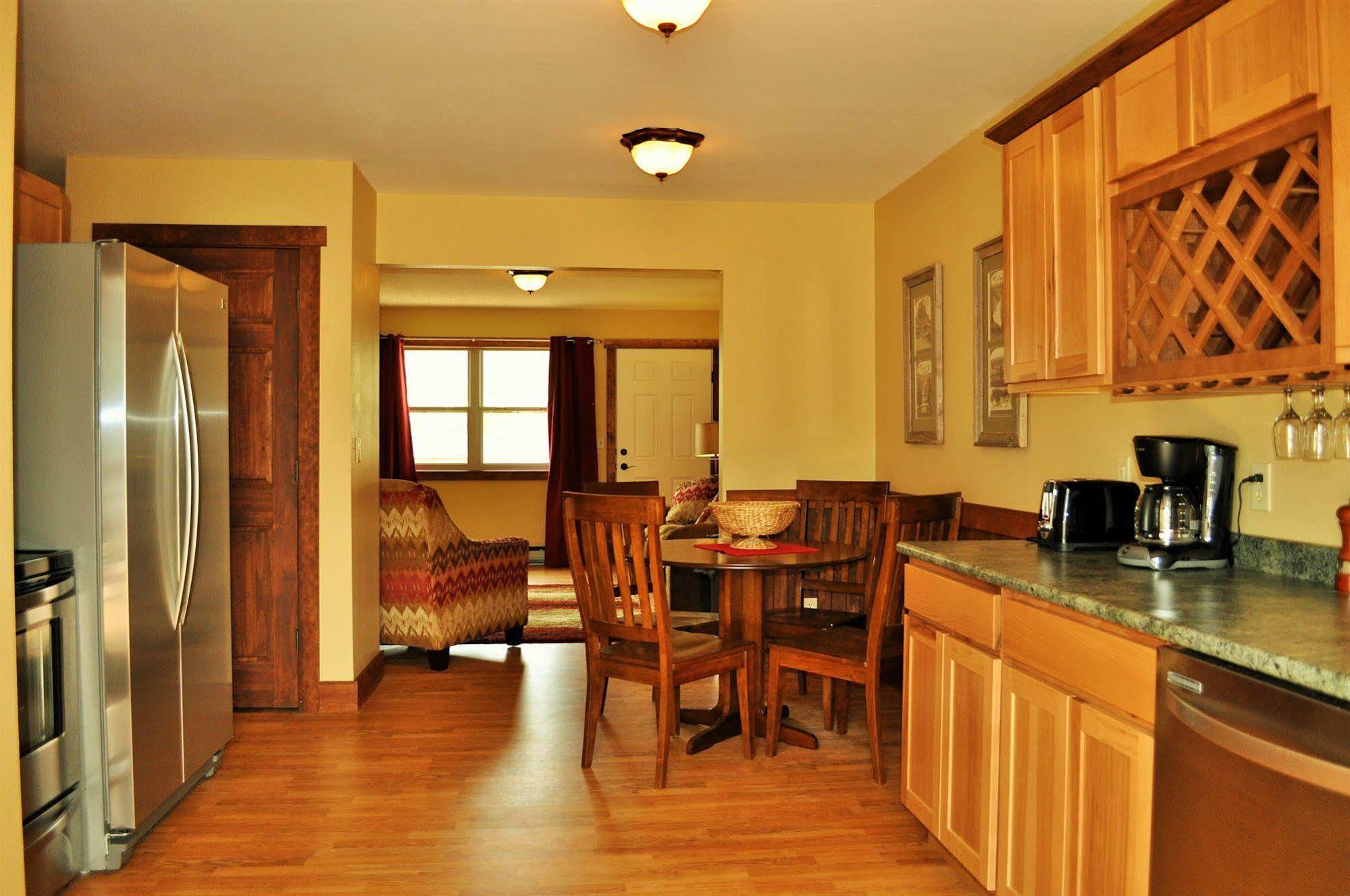 Yellowstone Condos & Suites Gardiner Exteriör bild